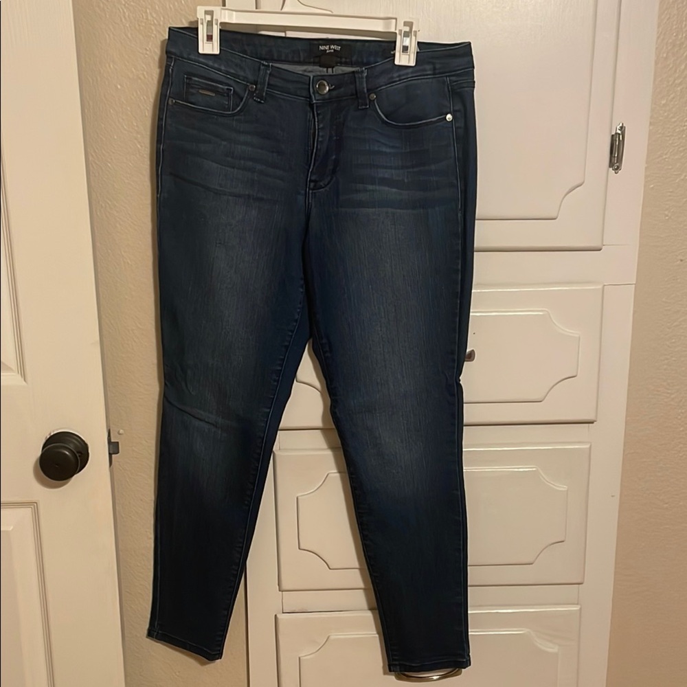 High-Rise Skinny Jeans in Dark Blue - women’s 8